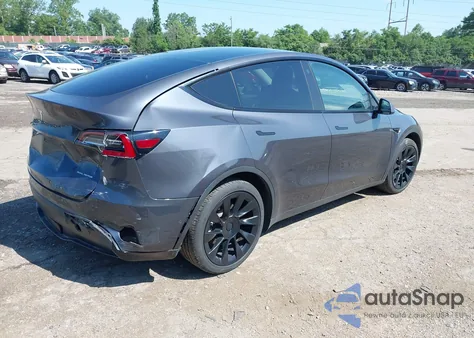 2021 Tesla Model Y Long Range Dual Motor All-Wheel Drive from USA, damaged, VIN 5YJYGDEE3MF192001